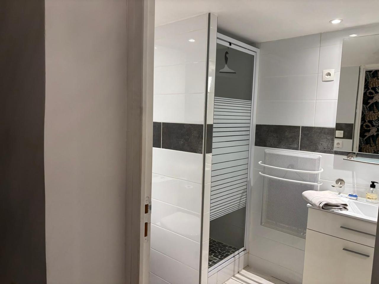 Appartement Cosy Au Coeur De La Ville D'Ete Arcachon Exteriör bild